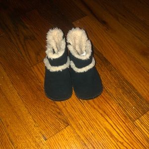 Baby Black Ugg Boots With Cream Fur On The Side